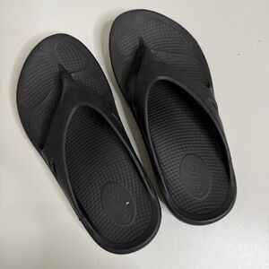 Oofos black ooriginal sport thong slippers flip flips sandal womens 7 recovery